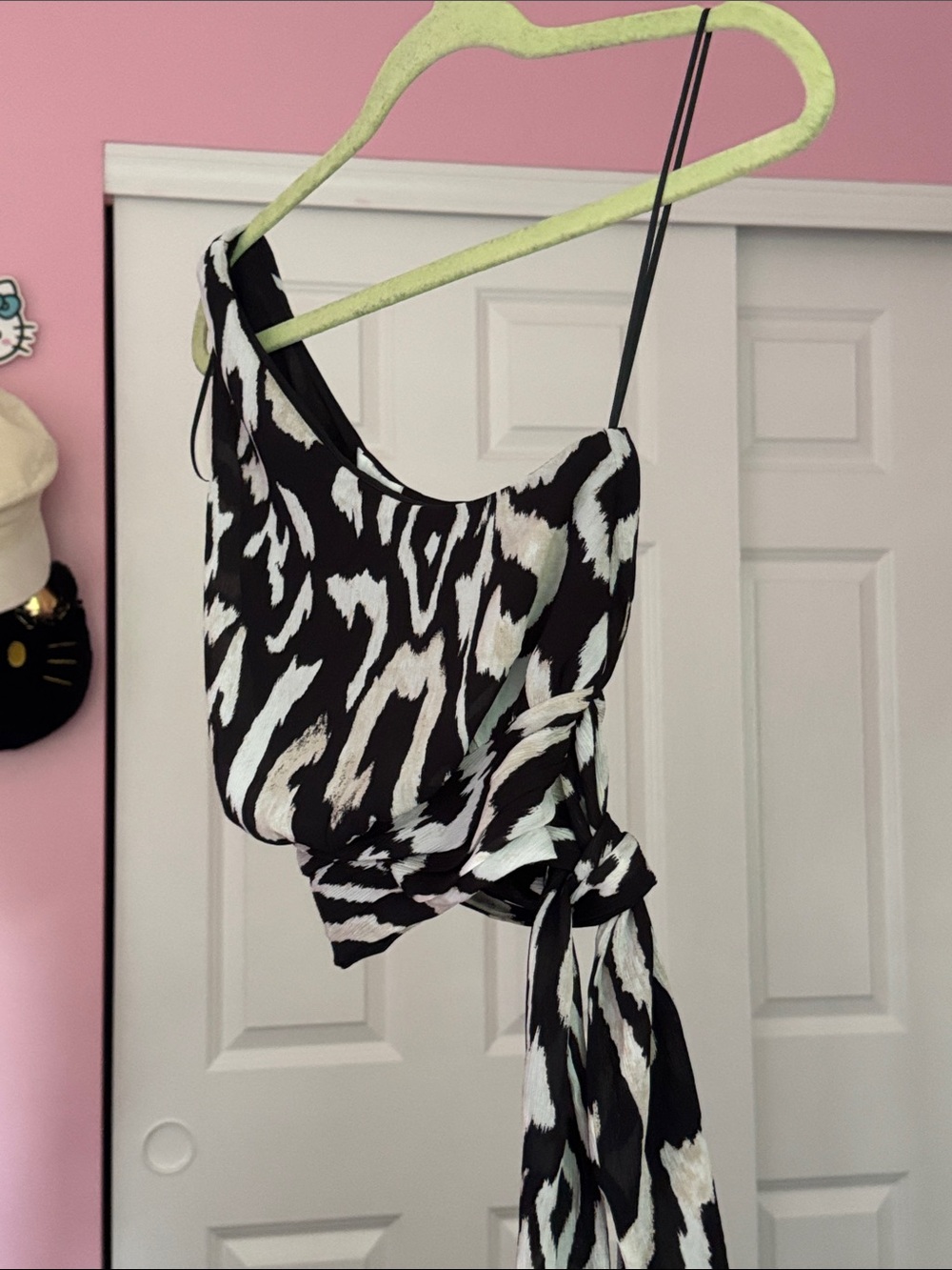 H&M One-Shoulder Printed Top - Picture 4 of 8